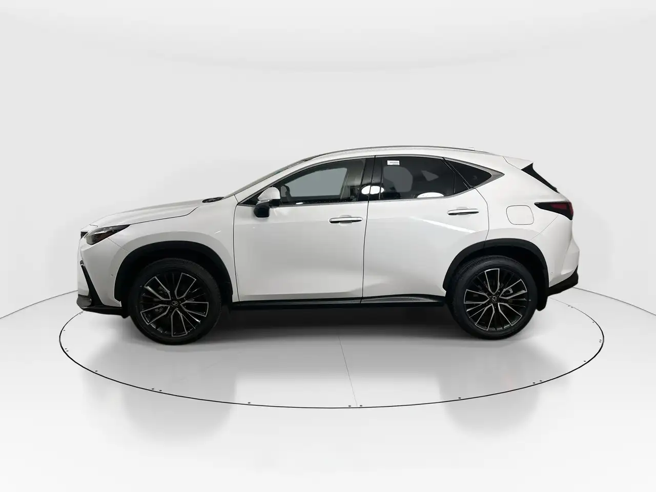 Lexus NX снимка Lexus NX