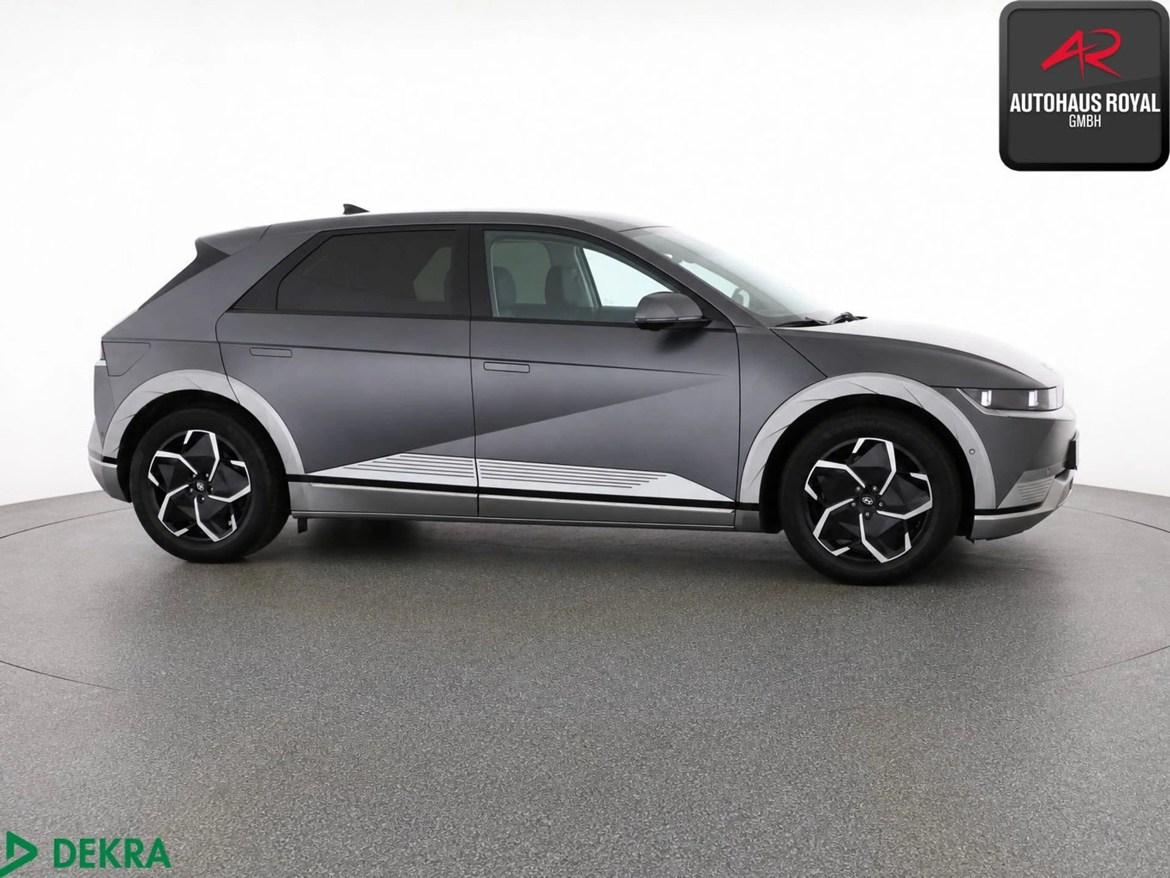 Hyundai IONIQ 5 Uniq ELEKTRO 77,4 kWh 4WD PANO,WÄPU,HUD — photo 6