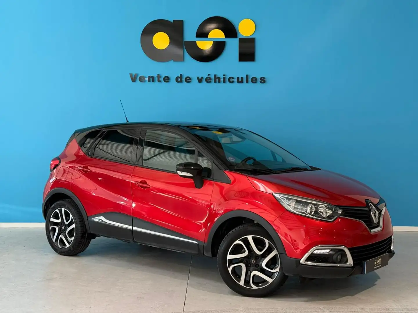 Renault Captur 1.2  TCe - PHASE 1 Rouge - 1