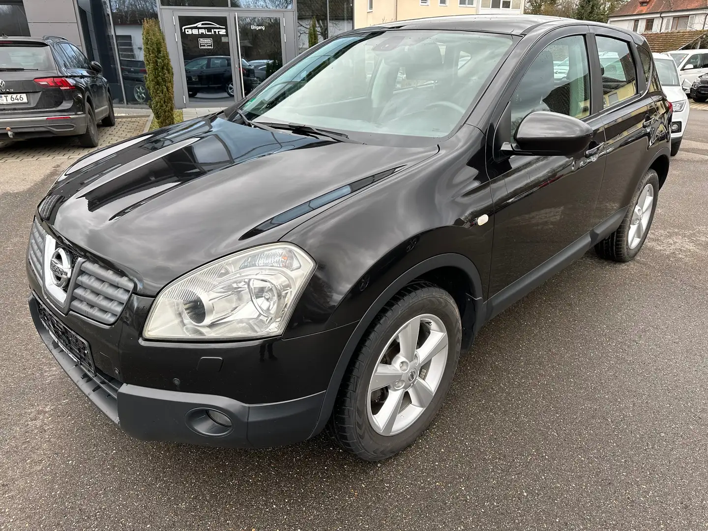 Nissan Qashqai Tekna 4X4 /Xenon/Pano/Leder/AHK Zwart - 1
