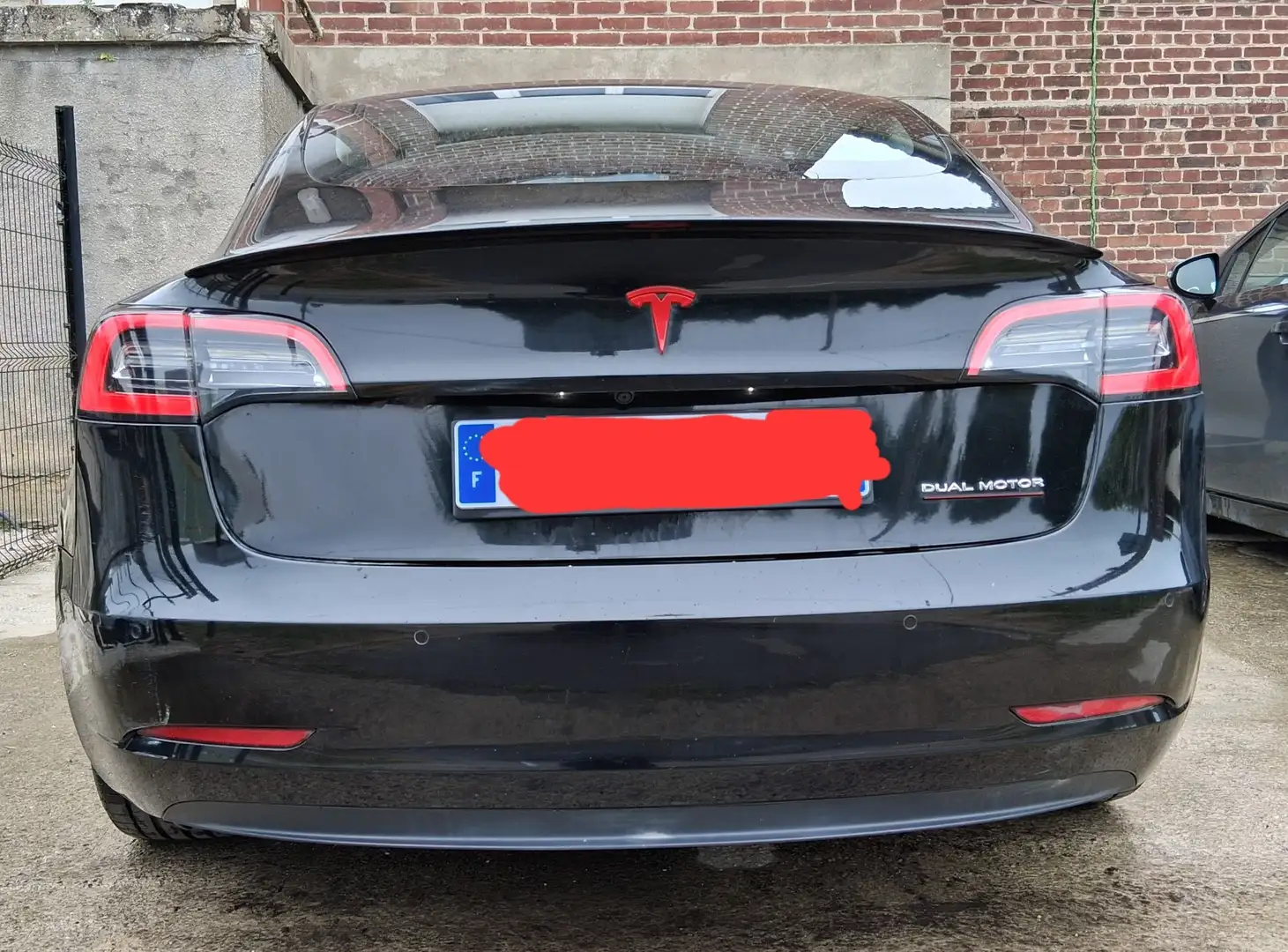 Tesla Model 3 Long Range Dual Motor AWD - 2