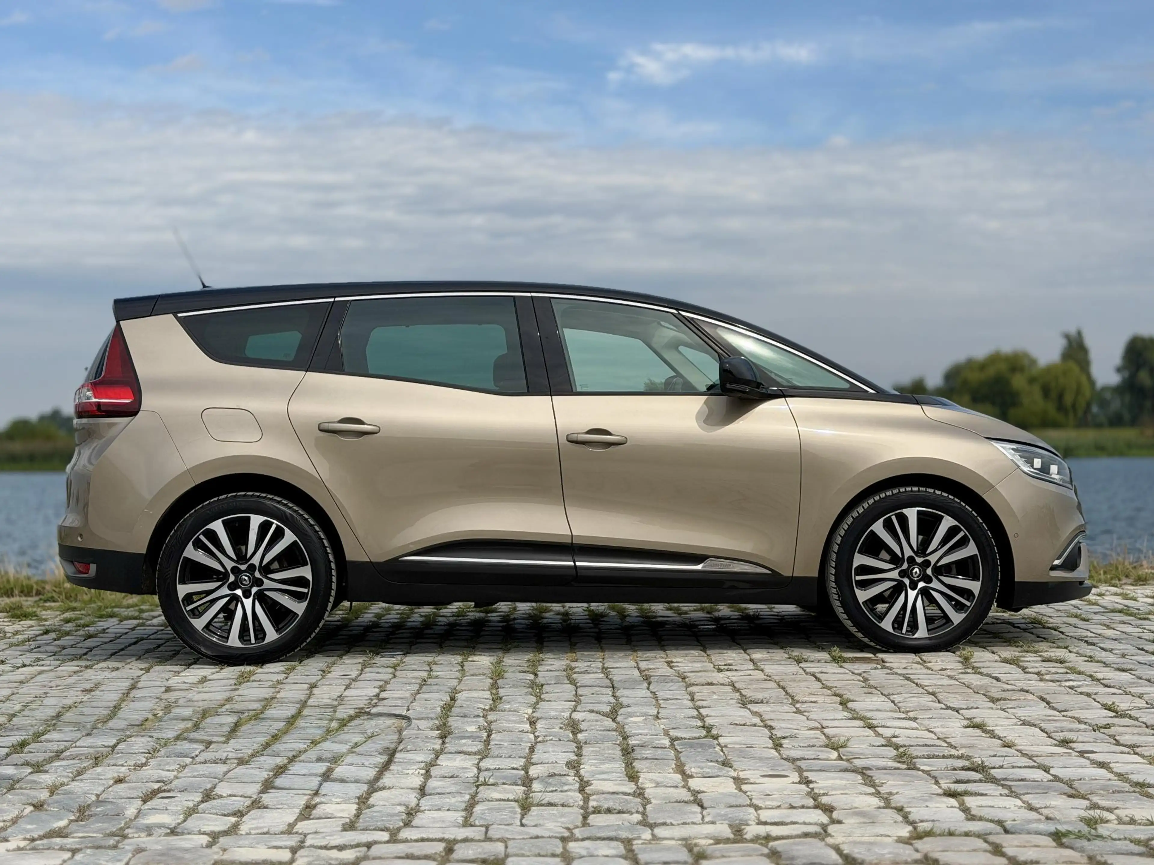 Renault Grand Scenic 1.3 TCe Initiale Paris|Nieuwe Ketting|Massage|20" — photo 7