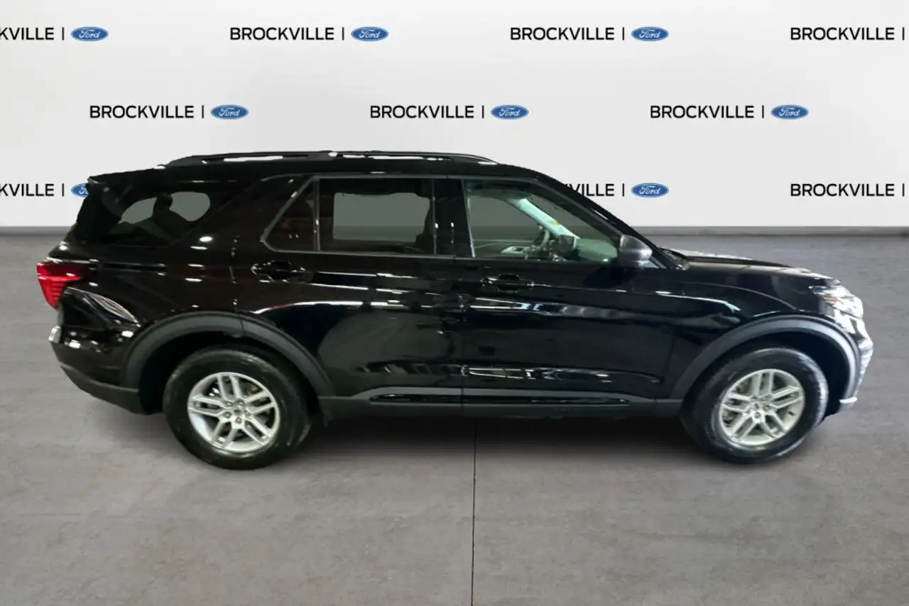 Ford Explorer photo Ford Explorer