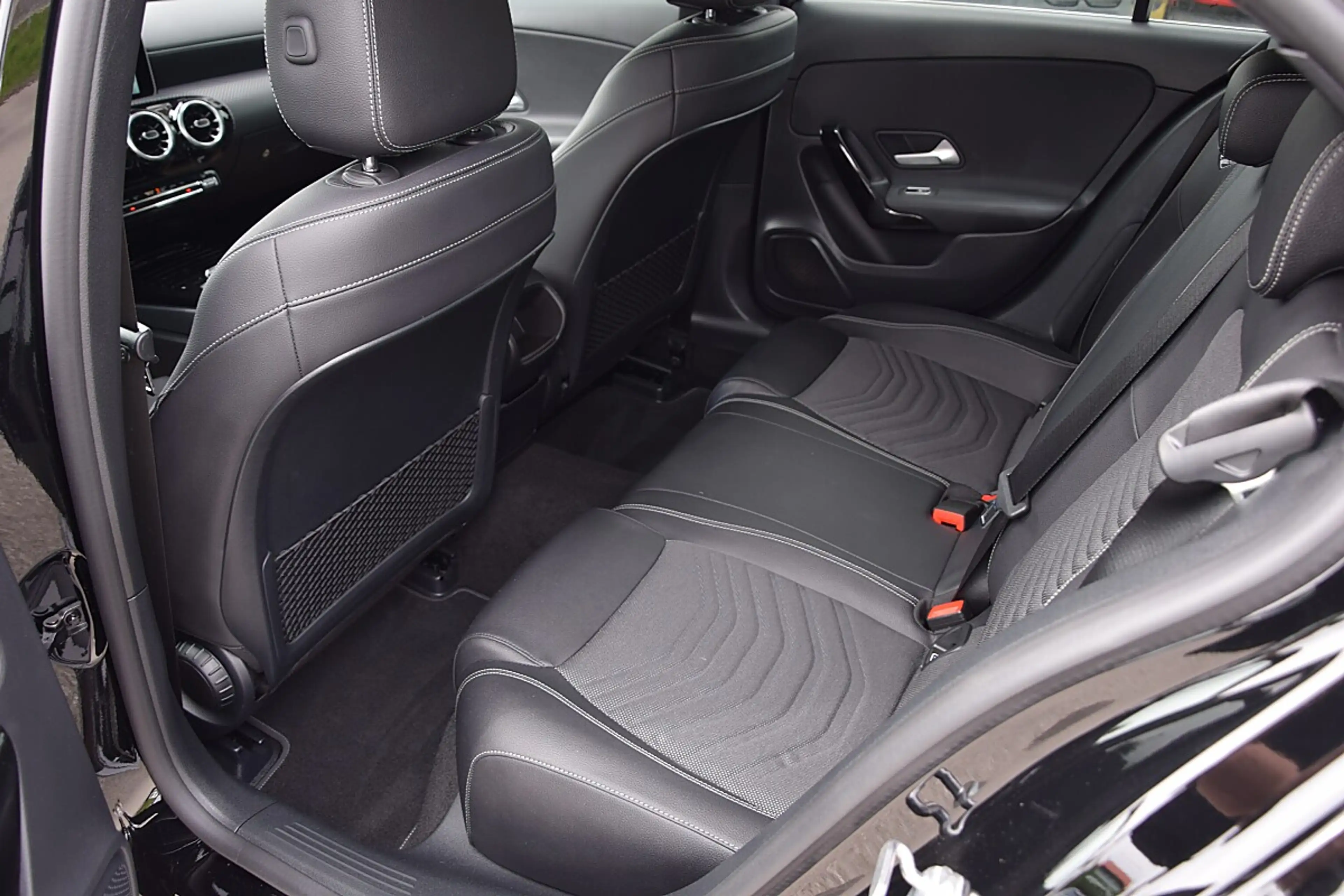 Mercedes-Benz A 180 d Style — photo 13