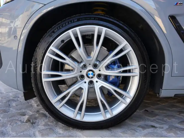 BMW X4 M view 11