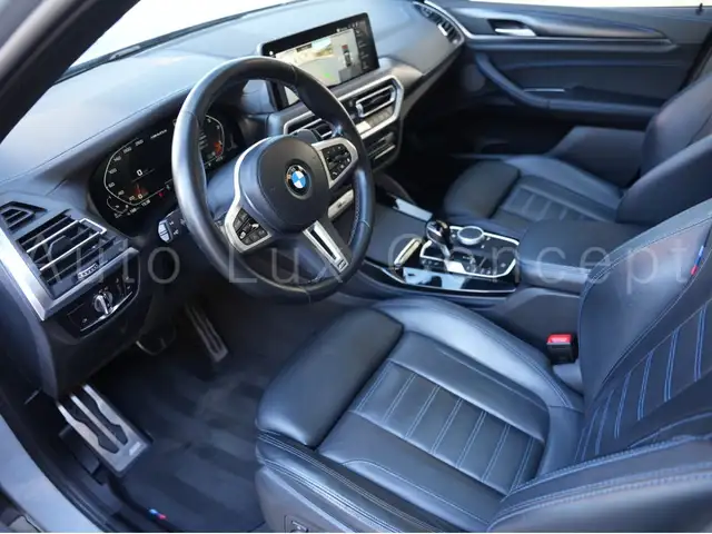BMW X4 M view 5