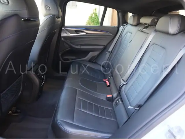 BMW X4 M view 9