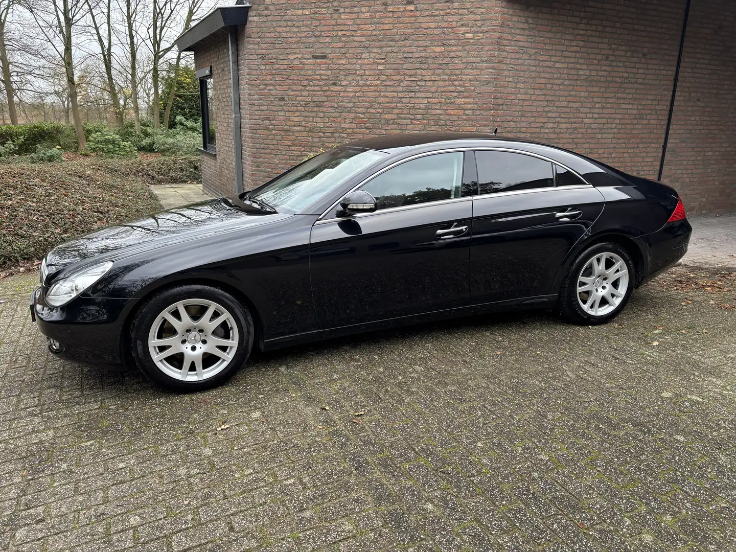 Mercedes-Benz CLS 350 CGI - 55.500km (NAP). Zwart - 1