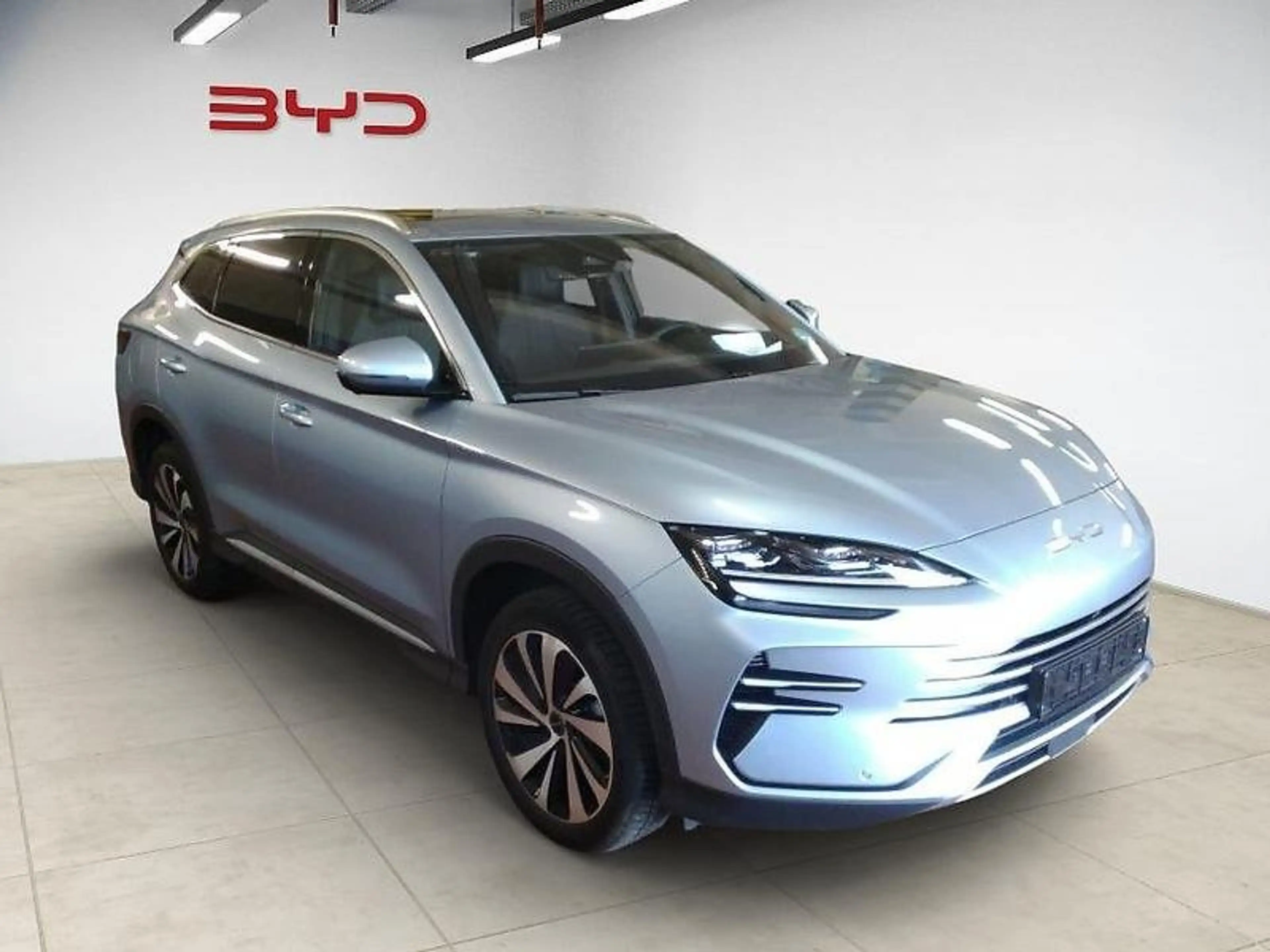 BYD Seal U DM-i 18.3 kWh FWD Boost 360°/ACC/Pano — photo 6