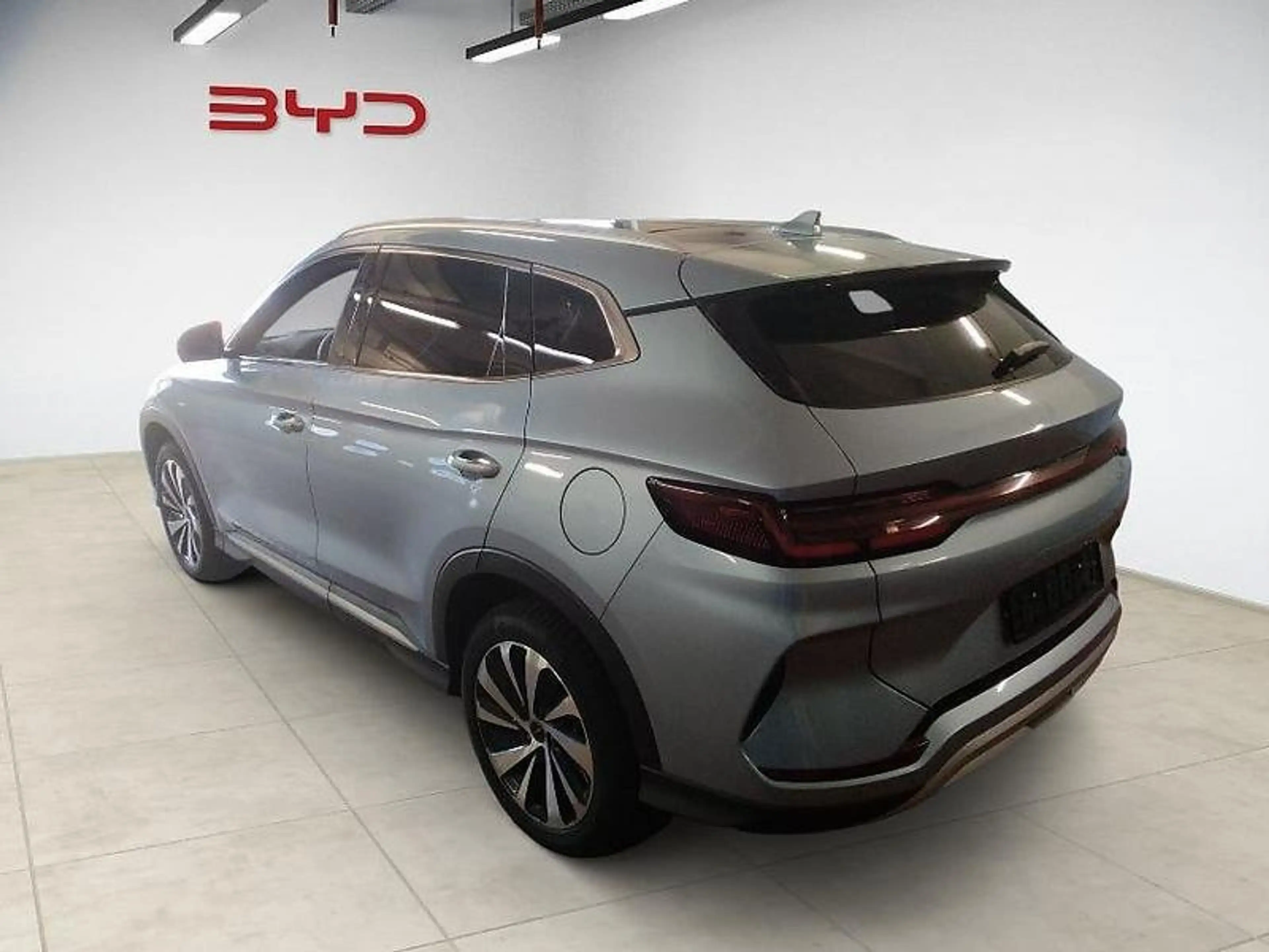 BYD Seal U DM-i 18.3 kWh FWD Boost 360°/ACC/Pano — photo 5