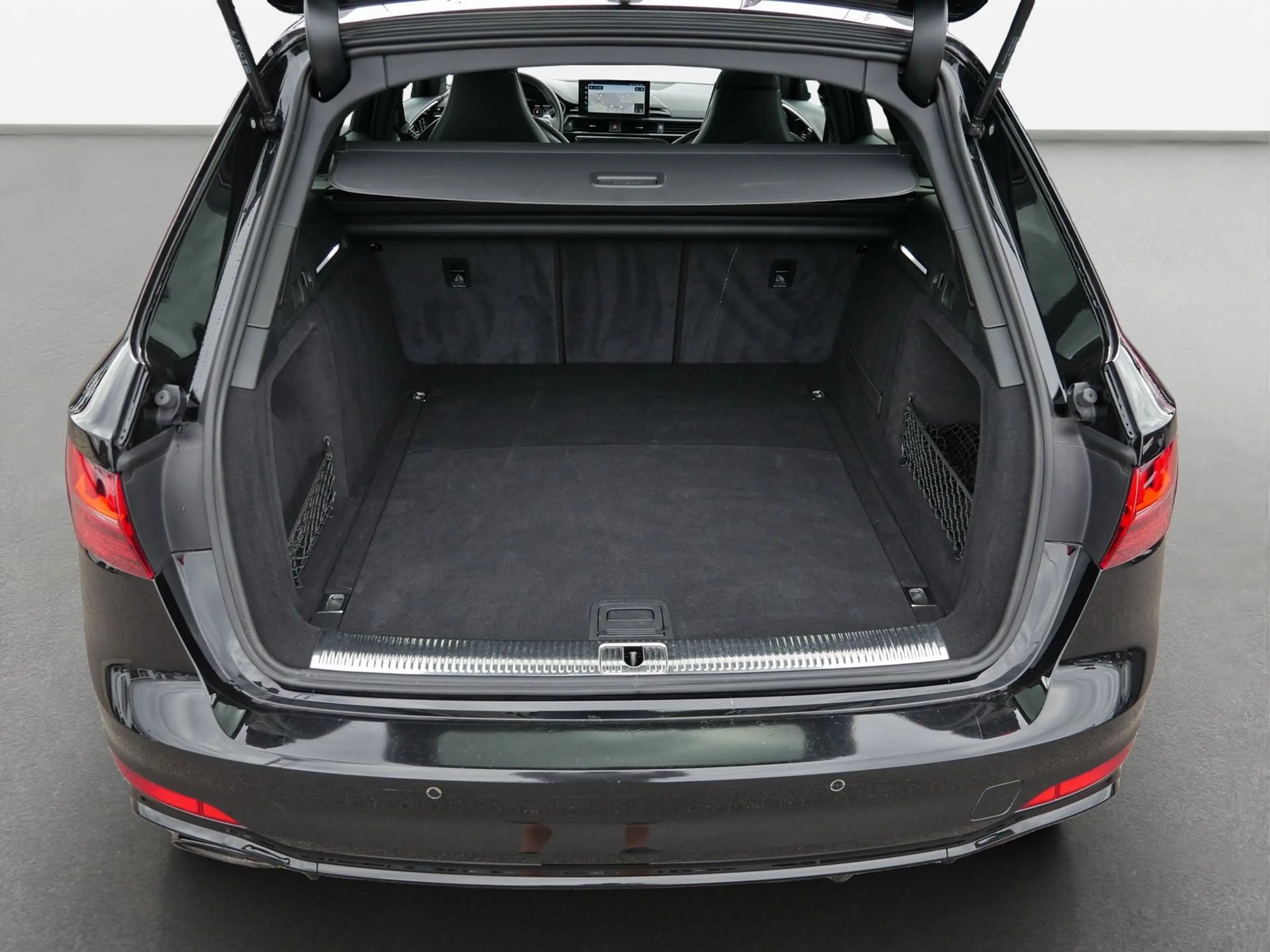 Audi RS4 quattro B&O*Schwarz*Pano*HuD*360° — photo 11