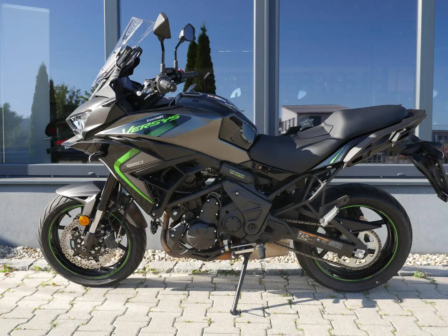 Kawasaki Versys 650 - dt. Modell 2025 - Garantie bis 2029 - 2
