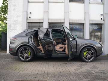 Cayenne E-Hybrid Coupé LEDER BEIGE-LUFTF.-PANO-AHK-21TURBO