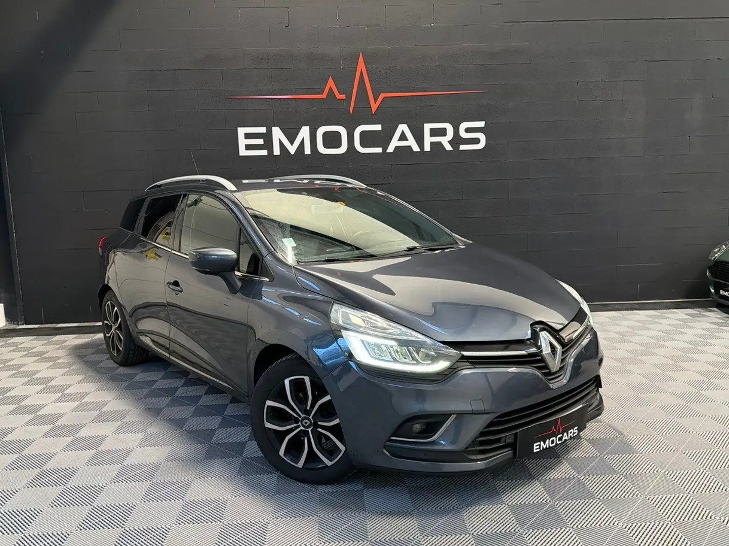 Renault Clio IV ESTATE INTENS 1.5 dci 90ch EDC Gris - 1