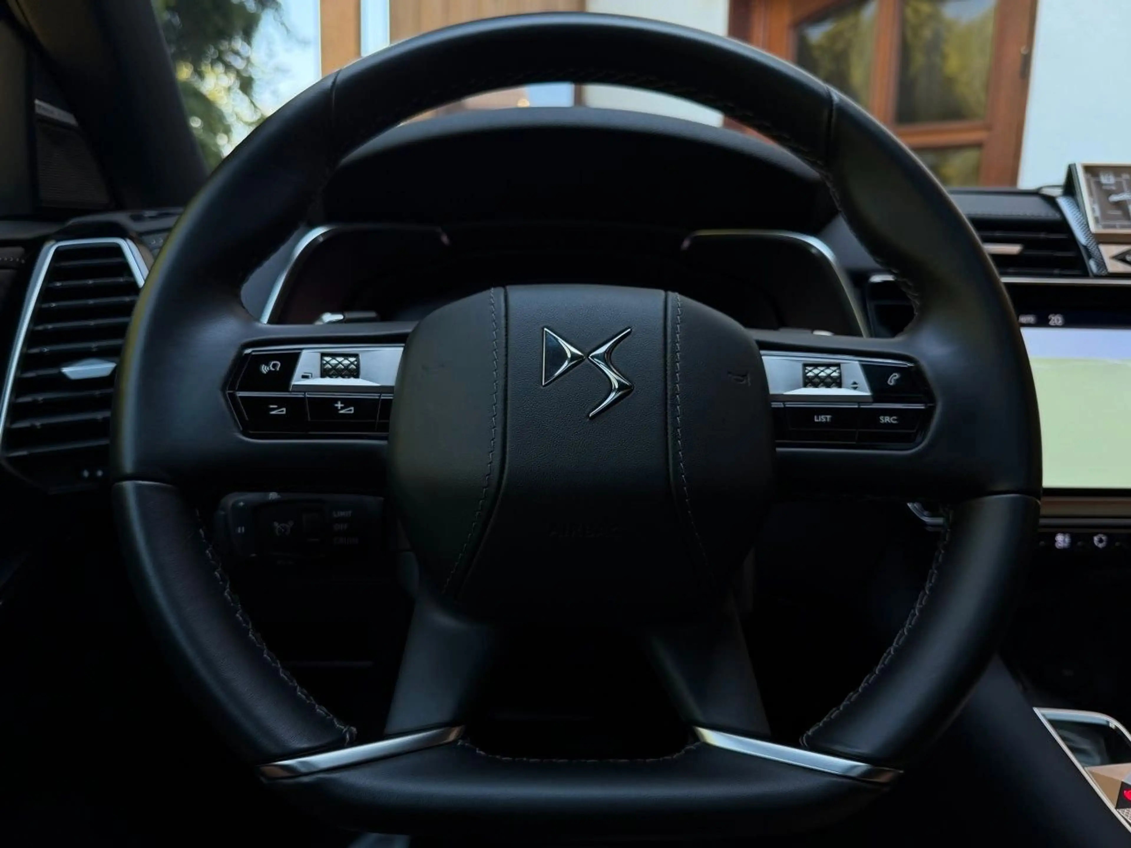 DS Automobiles DS 7 Crossback DS7 Etoile BlueHDI 130 EAT8 Panoramaschiebedach,Focal,Nappa,20" — photo 14