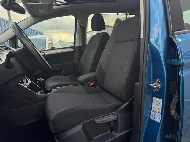 Volkswagen Touran view 7