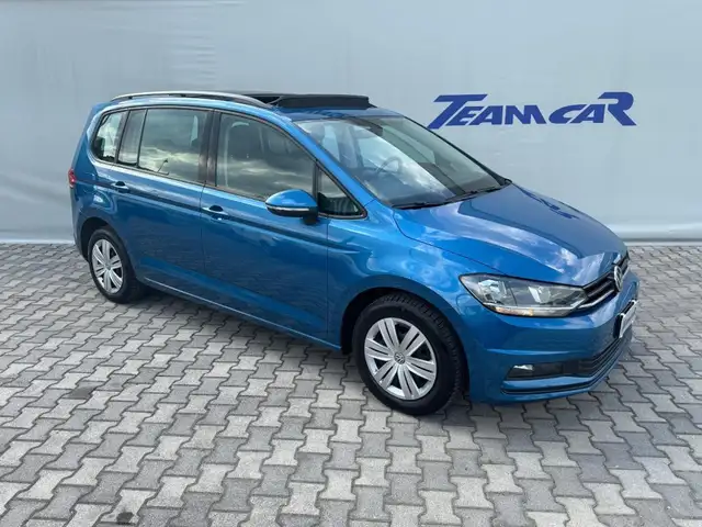 Volkswagen Touran main image