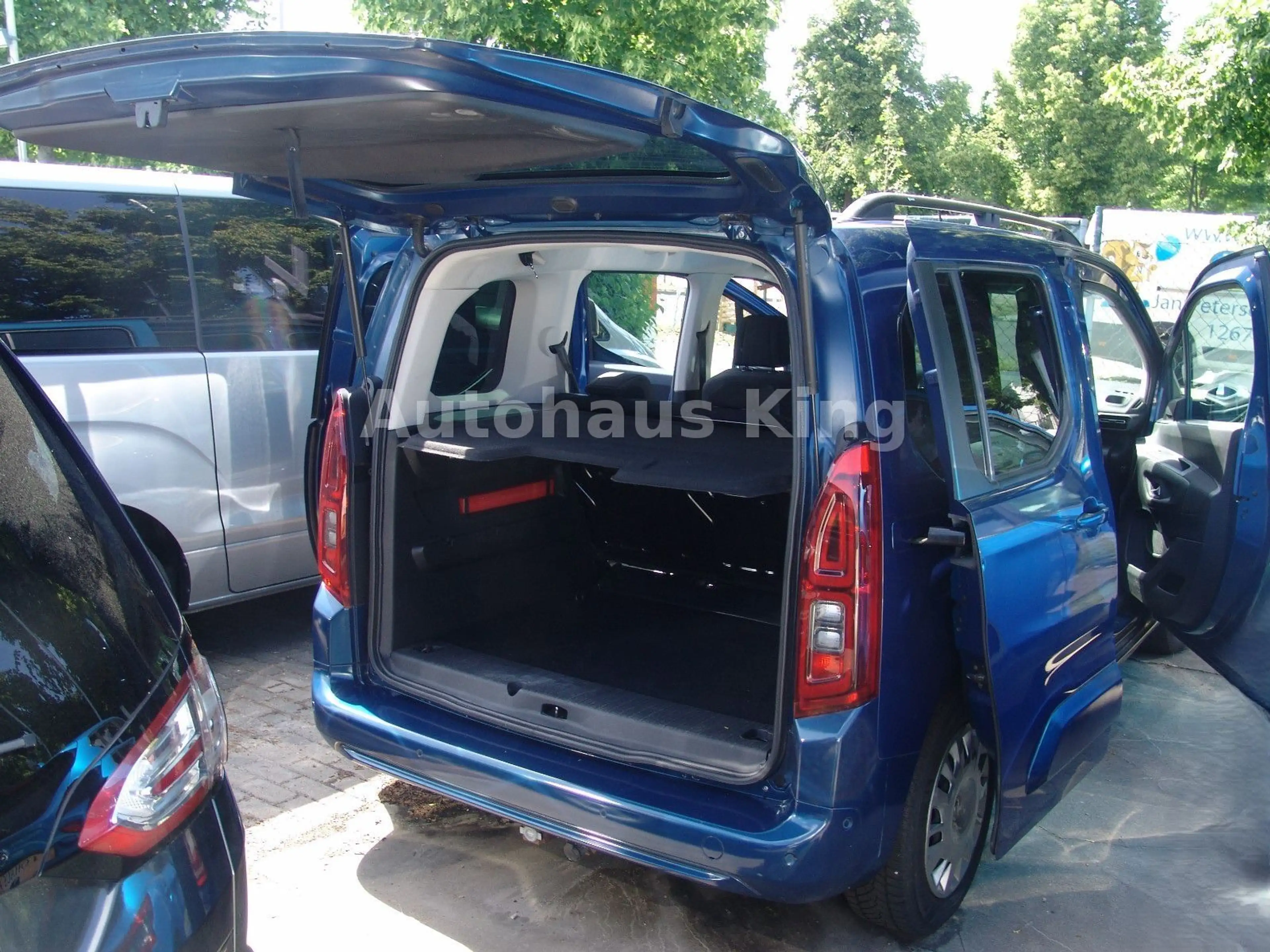 Opel Combo Life E Edition -NAVI/5Si/ — photo 3