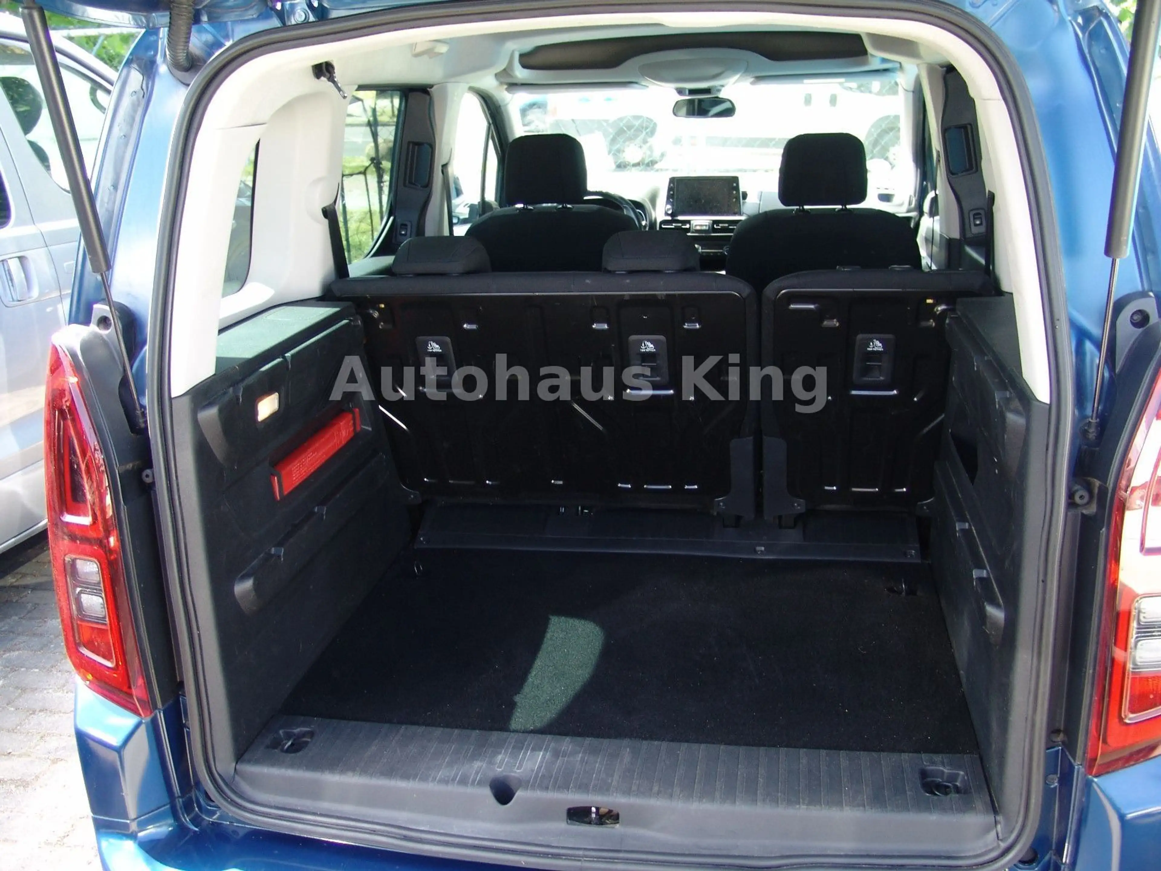 Opel Combo Life E Edition -NAVI/5Si/ — photo 11