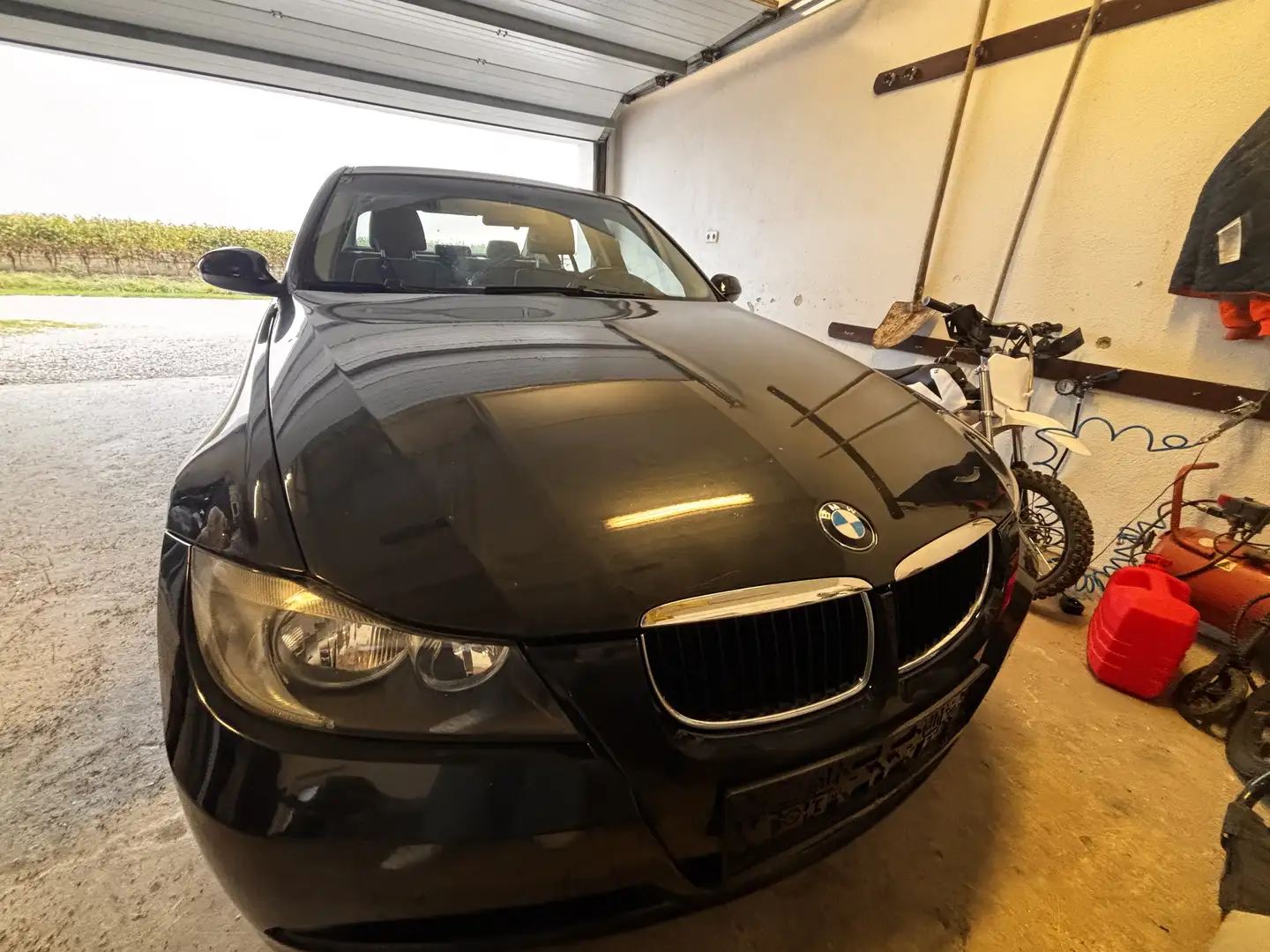 BMW 318 318i - 2