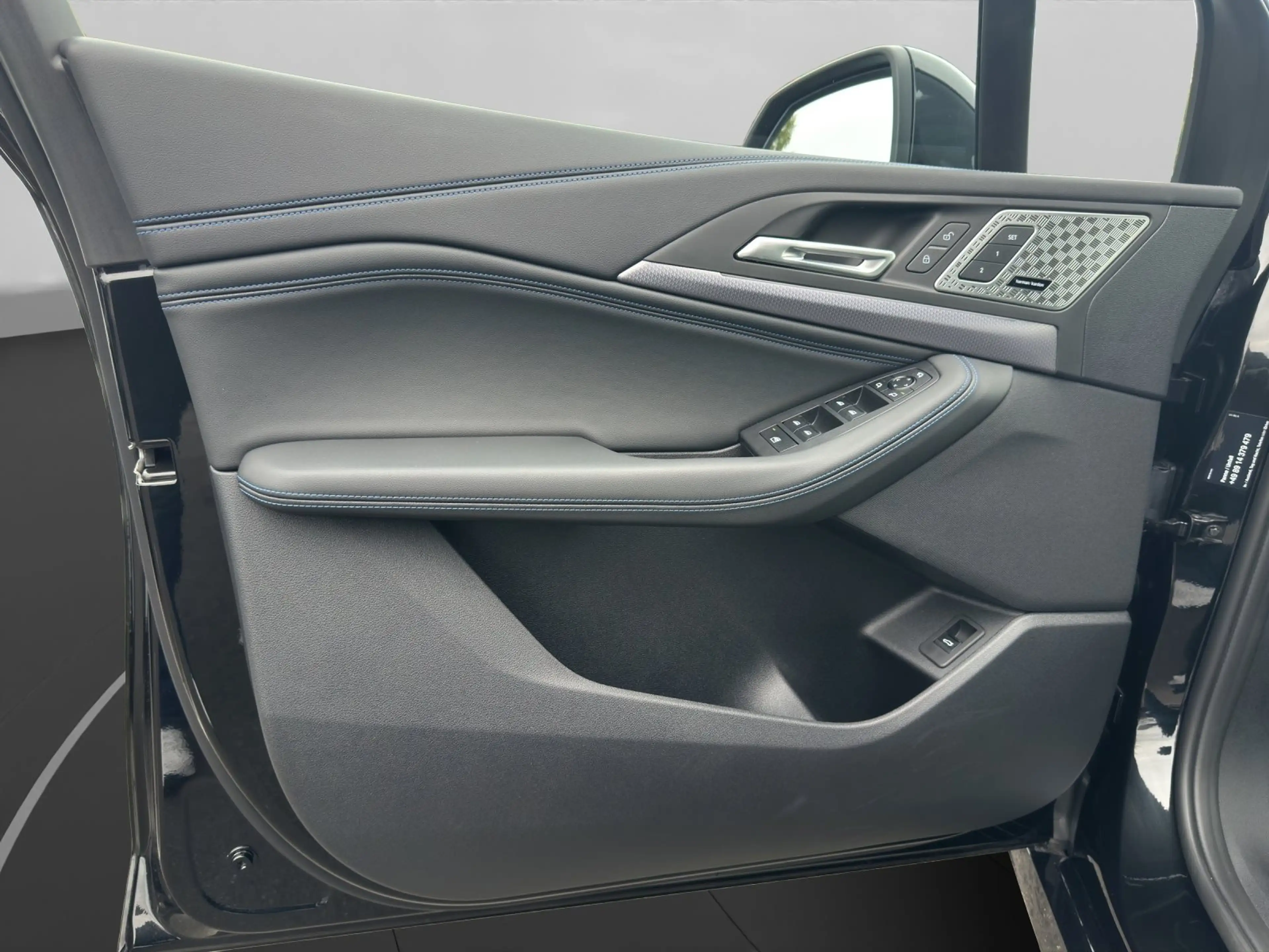 BMW 223 i xDrive Active Tourer M Sportpaket Head-Up — photo 12