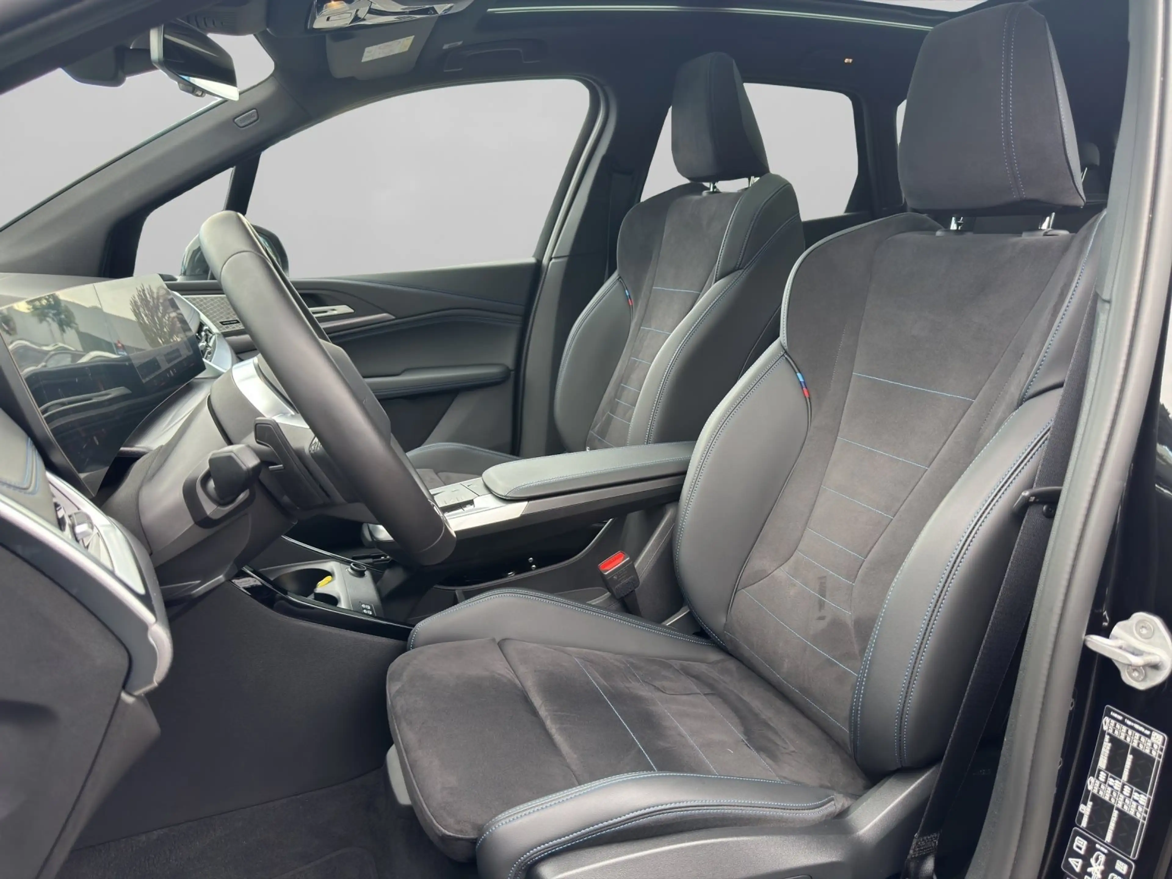 BMW 223 i xDrive Active Tourer M Sportpaket Head-Up — photo 7