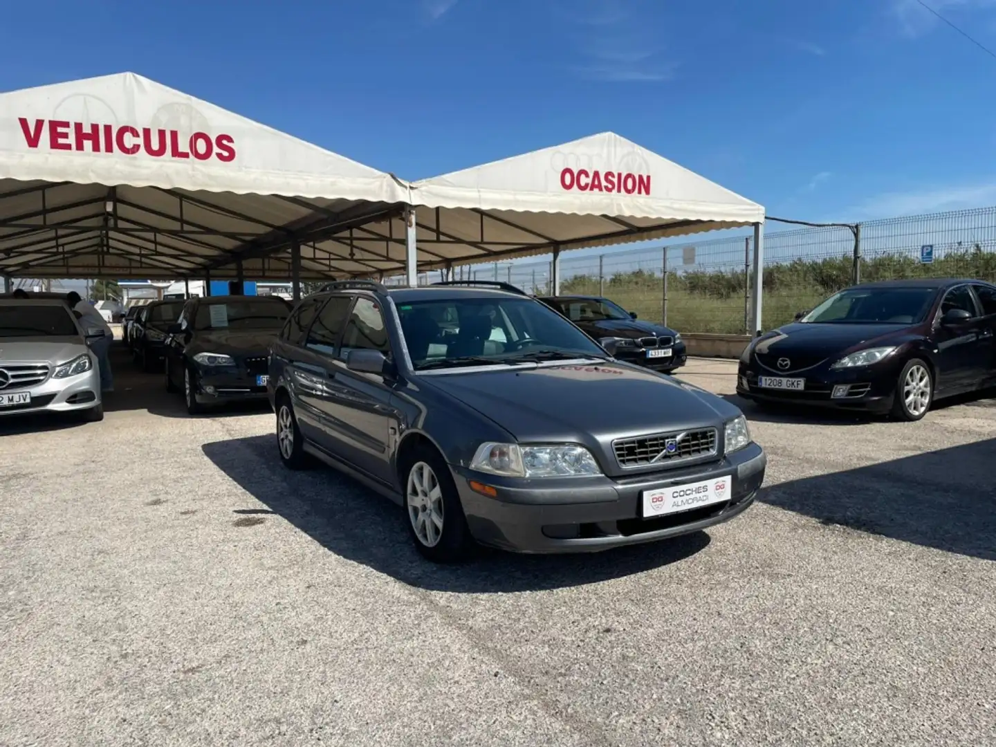 Volvo V40 1.9D Limited Sport Edition 115 Bruin - 2