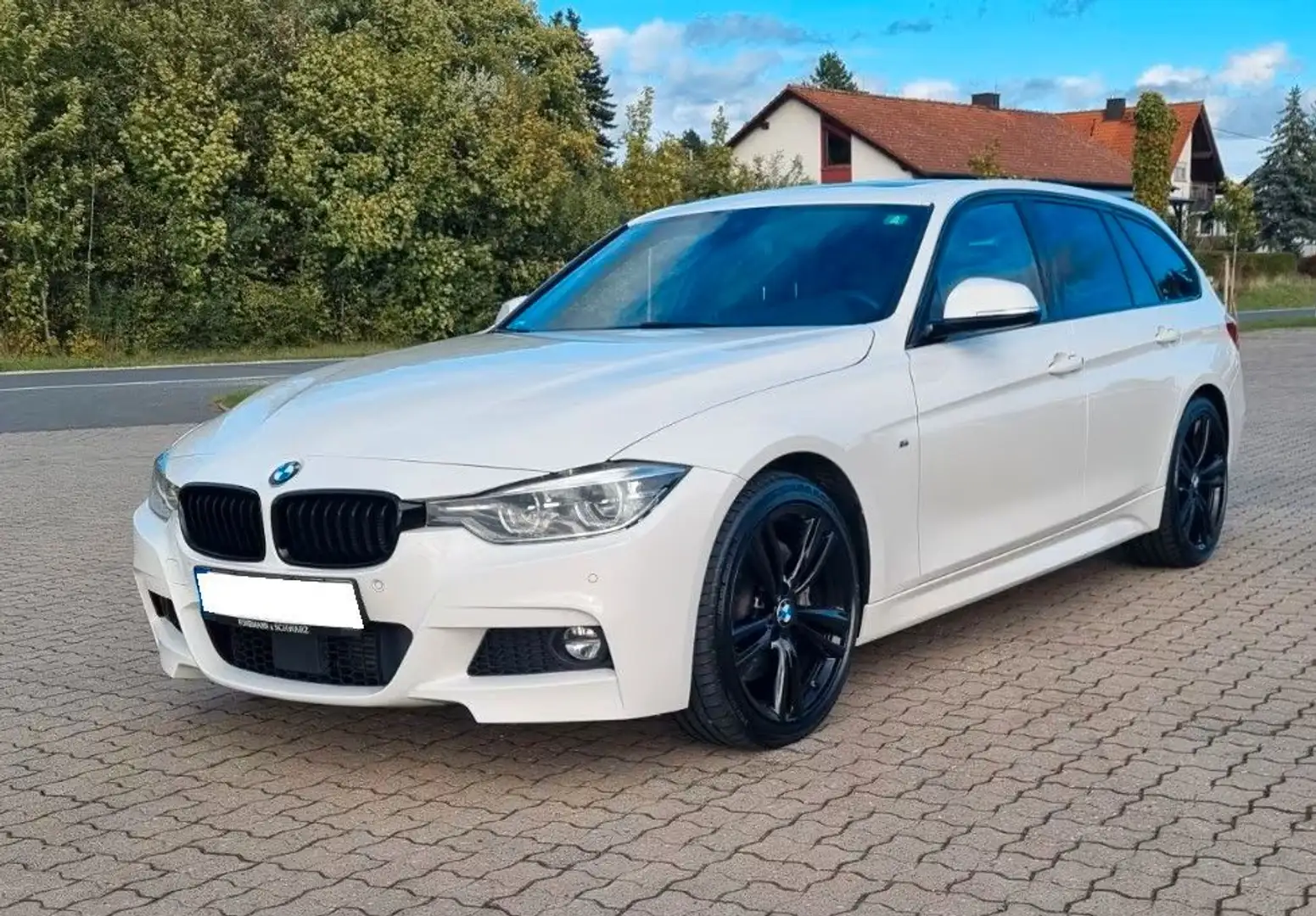 BMW 335 d xDrive M Sport Shadow Line Pano HUD H&K AHK Weiß - 1