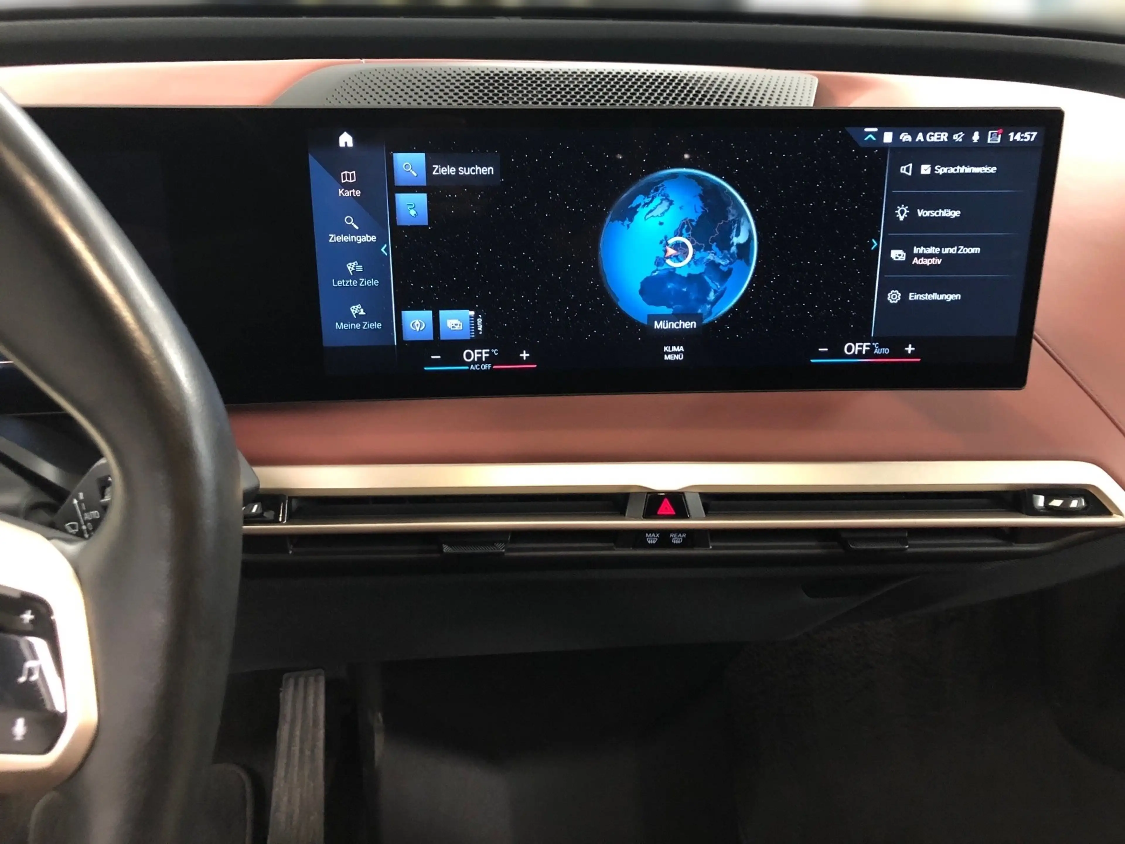 BMW iX xDrive40 AHK*Laser*DrivingAssistProf*SkyLounge*Sui — photo 9
