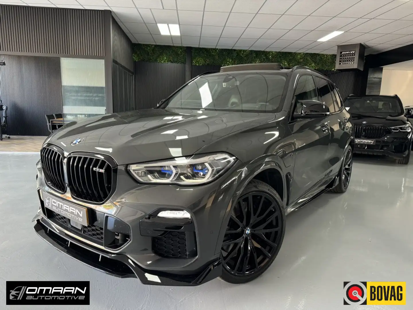 BMW X5 xDrive45e X5M-Pakket 394PK M-Seats Laser Grijs - 1