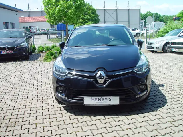 Renault Clio Limited mit frischer Wartung sowie neuer HU/AU