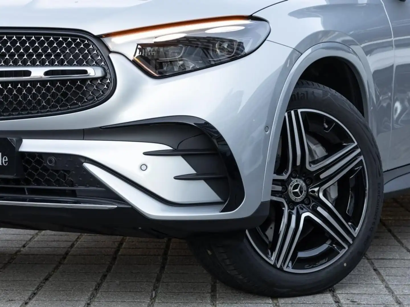 Mercedes-Benz GLC 220 Coupe d AMG Premium Plus 4matic TETTO 20" 360 AHK Grigio - 2