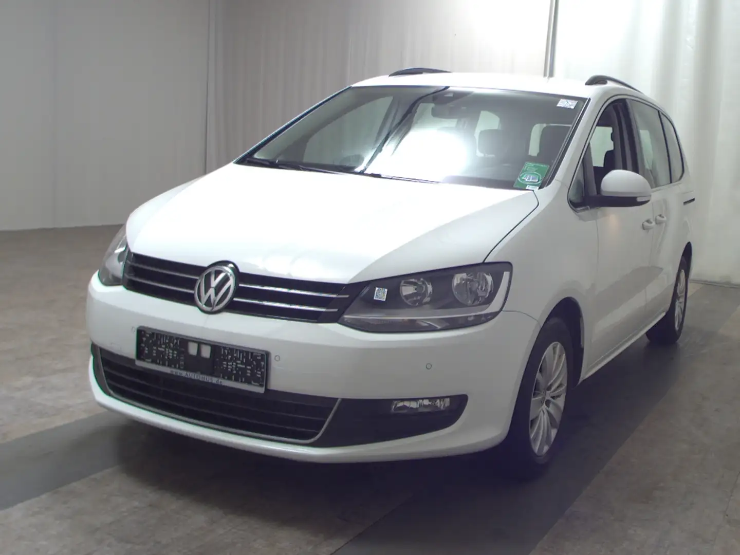 Volkswagen Sharan 1.4 TSI Comf. 7-Sitze Navi PDC Shz AHK Weiß - 2