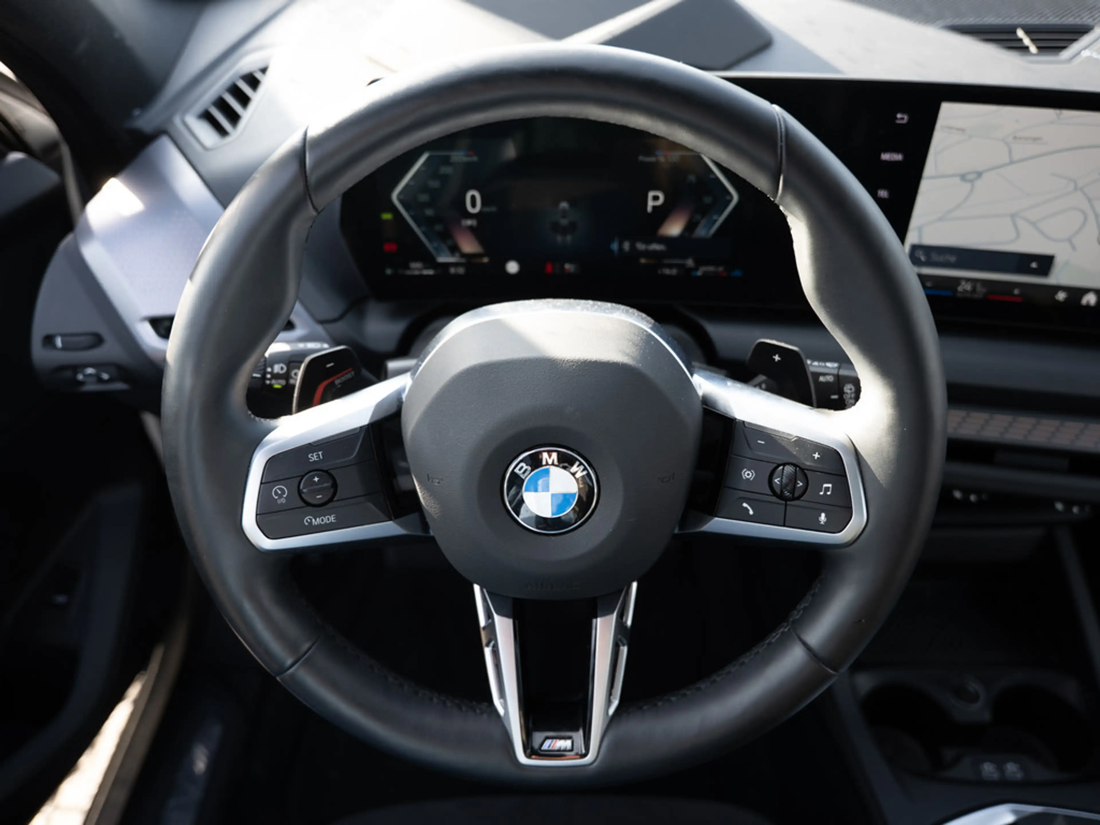 BMW 120 M-Sport PANO AHK HUD 360° LED ACC NAVI — photo 13