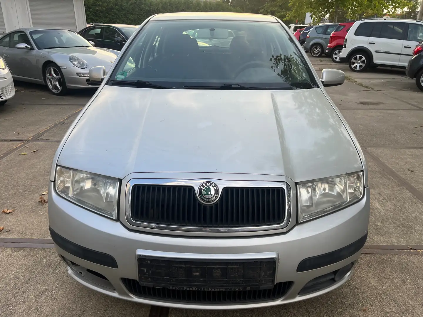 Skoda Fabia Kombi 1.2 HTP Combi Klima 1.Hand *Tüv 12/2025* Silber - 2