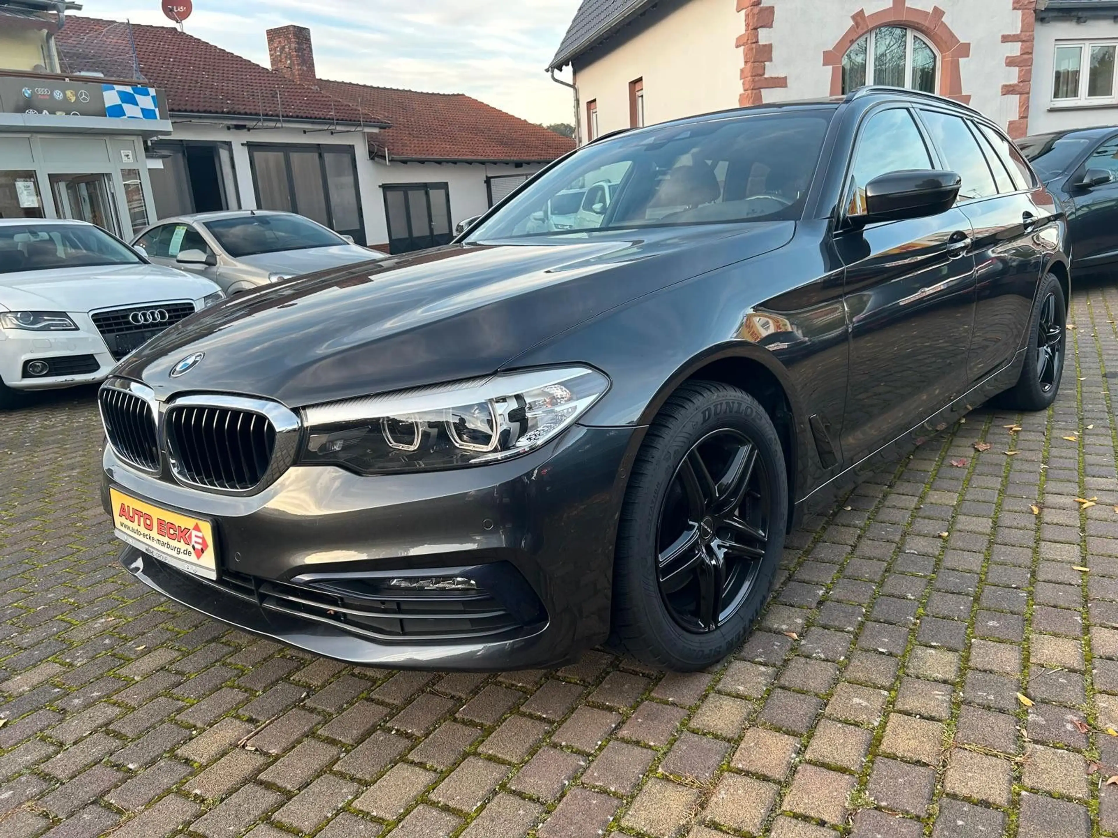BMW 530 i xDrive Sport Line Fast Voll
