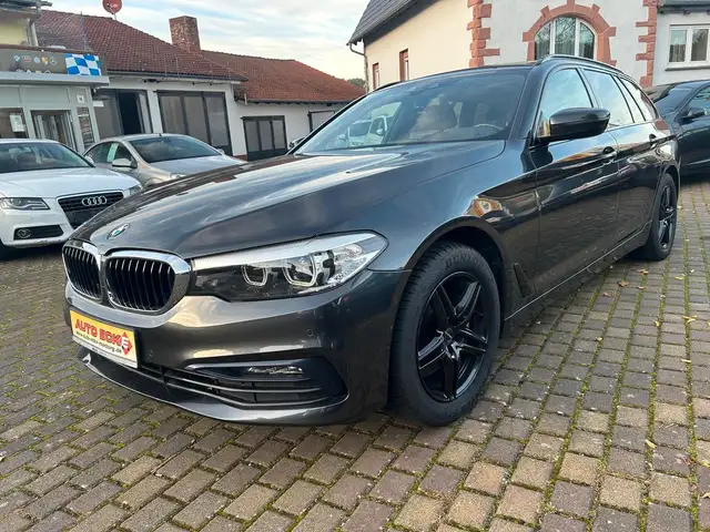 Bmw 530 i xDrive Sport Line Fast Voll