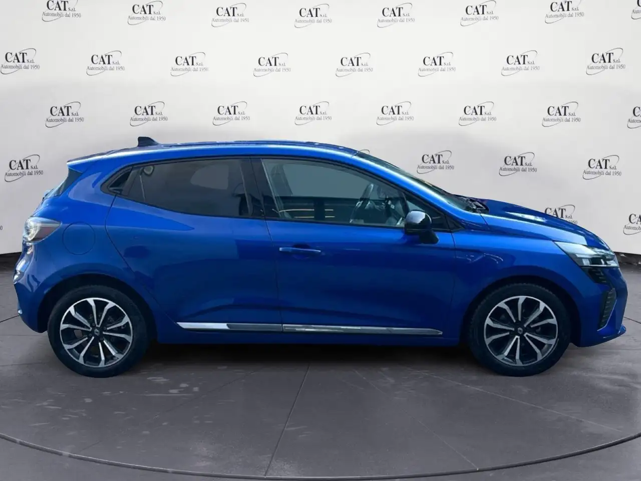 Renault Clio 1.0 TCE TECHNO 4