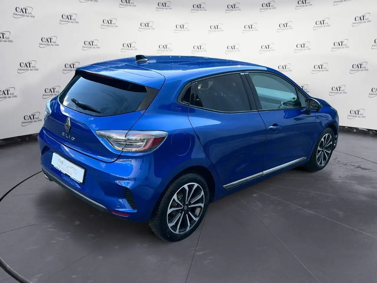 Renault Clio 1.0 TCE TECHNO 5