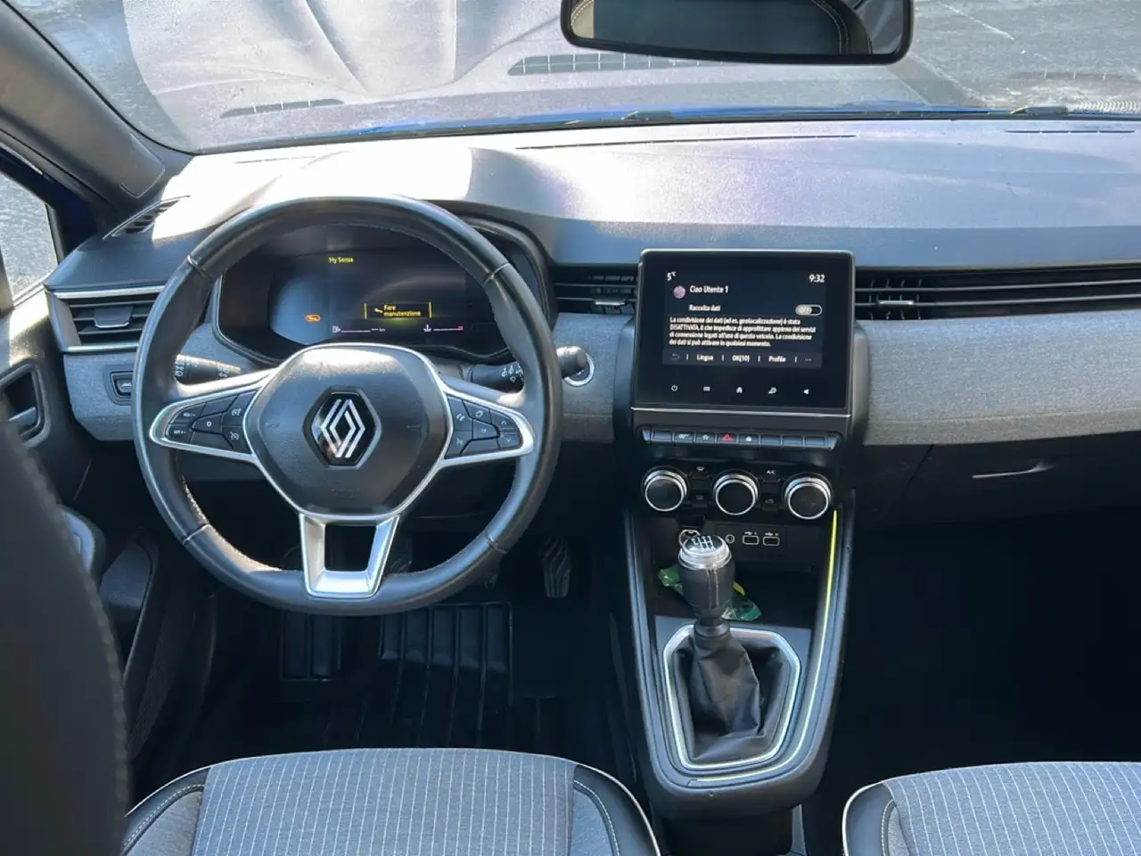 Renault Clio 1.0 TCE TECHNO 11