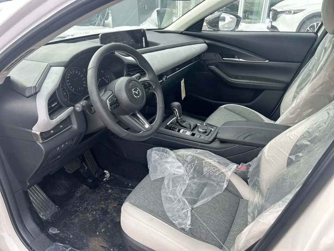 Mazda CX-30 снимка Mazda CX-30