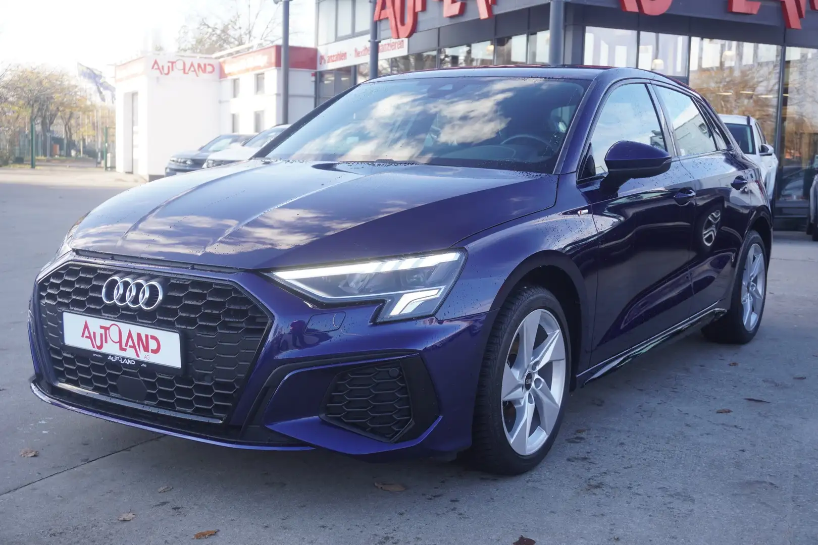 Audi A3 Sportback 30 TFSI S-Line LED App-Connect AHK Blau - 2