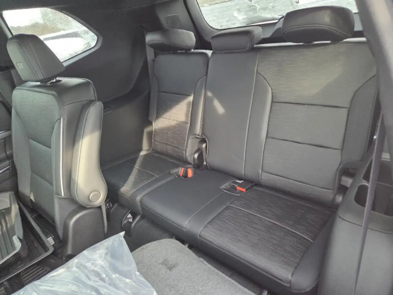Buick Enclave снимка Buick Enclave