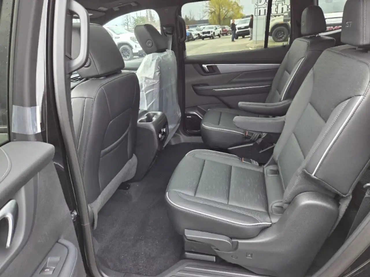 Buick Enclave снимка Buick Enclave