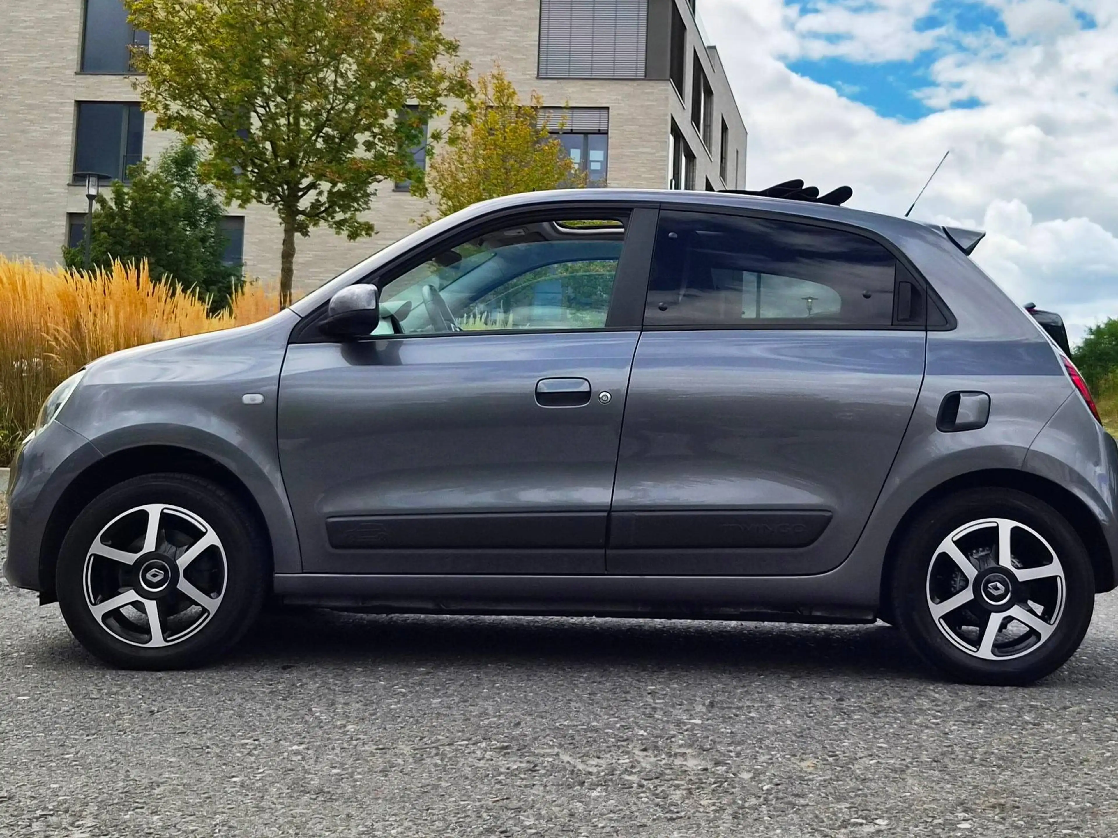 Renault Twingo Limited/39000km/Faltdach/Alufelgen/Winterreifen/Einparkhilfe/Finanzierung ab 6,99%/Euro6 — photo 7