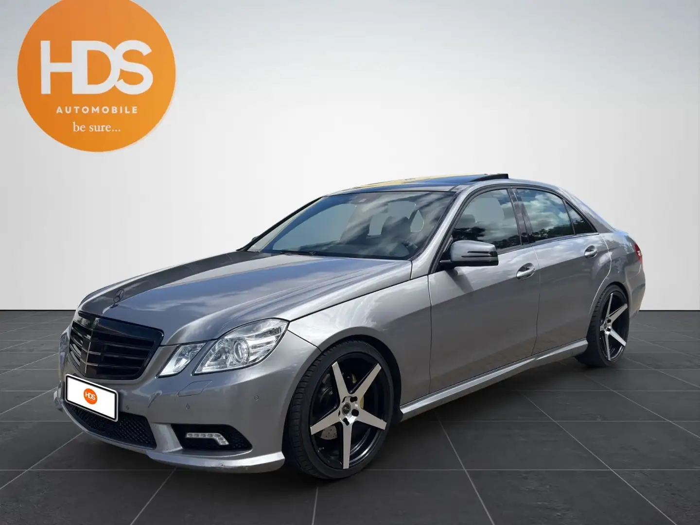 Mercedes-Benz E 350 E -Klasse Lim. E 350 CGI AMG 19Zoll Zilver - 1