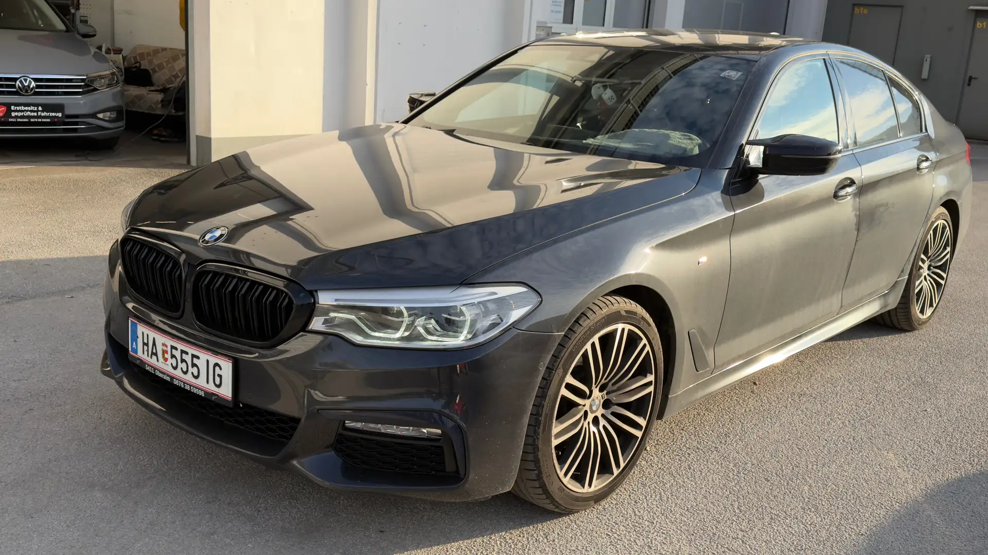 BMW 520 520 i M Sport Grau - 2