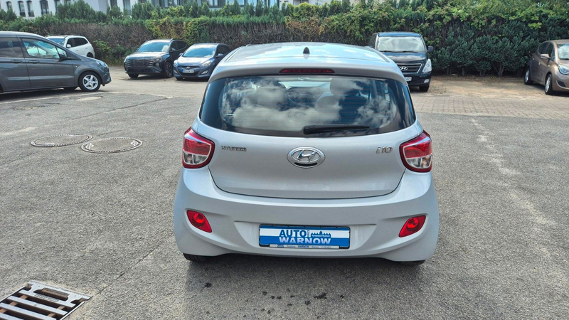 Hyundai i10 1.0 DCT FIFA World Cup Edition — photo 4