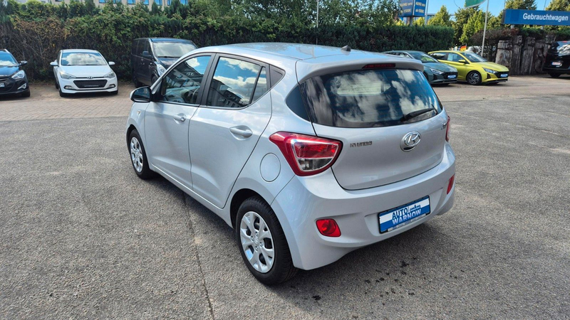 Hyundai i10 1.0 DCT FIFA World Cup Edition — photo 3