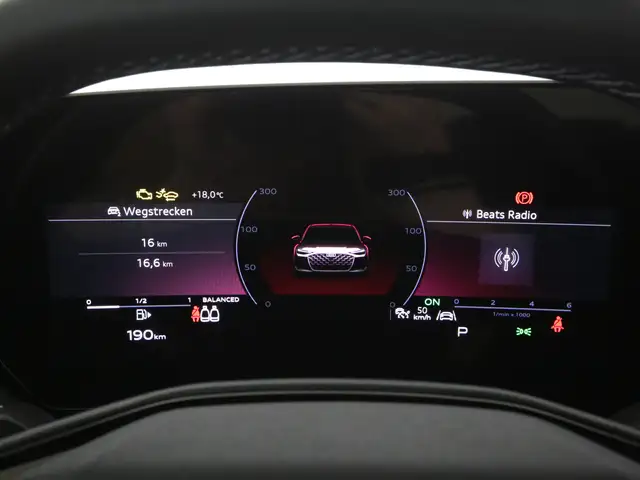 Audi A6 view 11